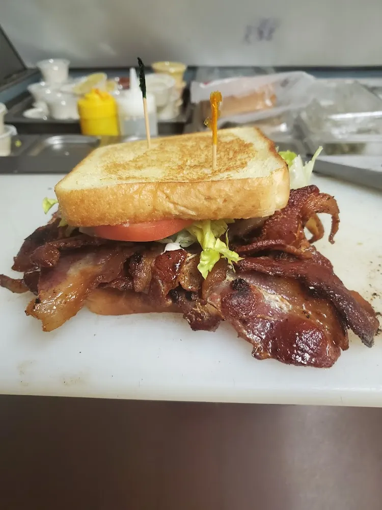 The Original 1 lb blt Sandwich
